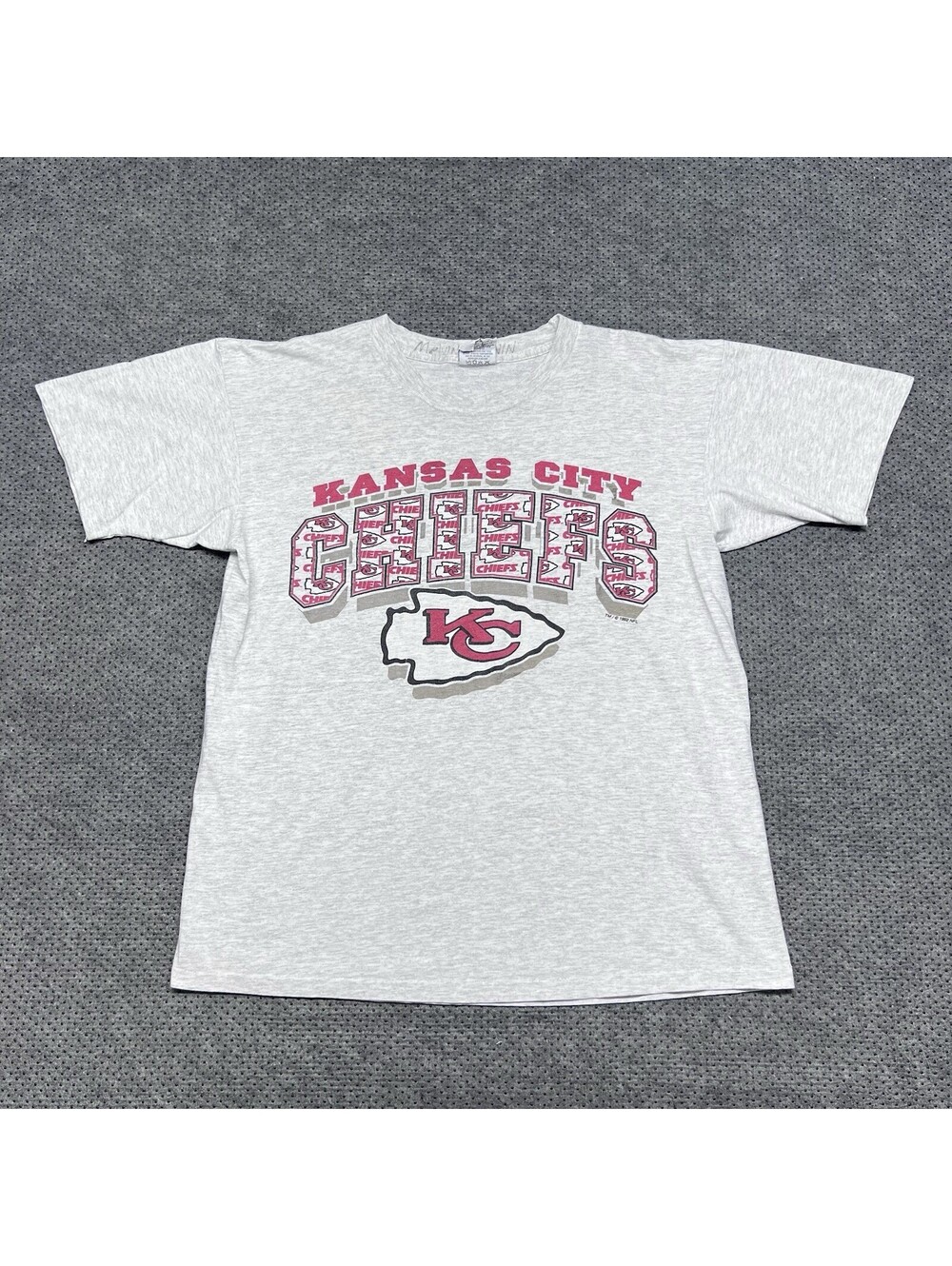 Vintage 1992 Kansas City Chiefs T-Shirt Large National Football League RARE MENS